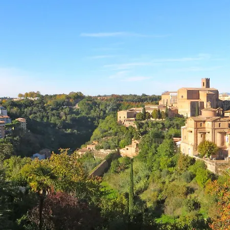 Casa Del Bravo - Camera Signorile '800 Sugli Antichi Orti Senesi Pensjonat