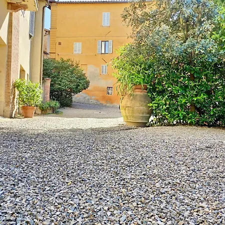 Casa Del Bravo - Camera Signorile '800 Sugli Antichi Orti Senesi Guest house
