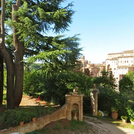 Pensjonat Casa Del Bravo - Camera Signorile '800 Sugli Antichi Orti Senesi Siena